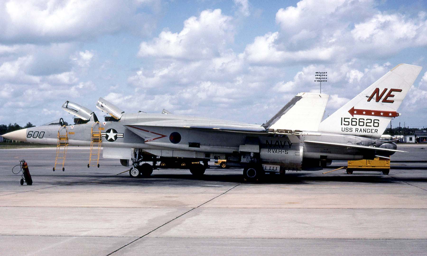 RA-5C Vigilante Photo_048