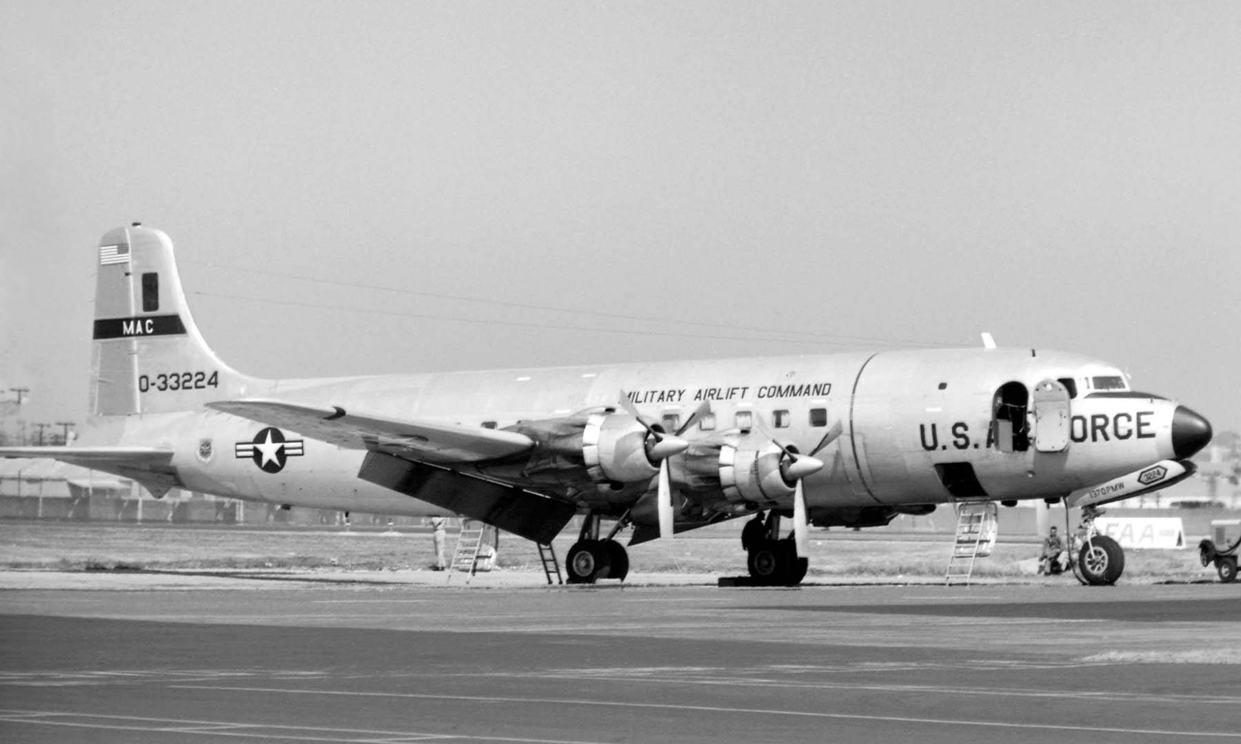 Douglas DC-6/C-118 Liftmaster Photo Gallery