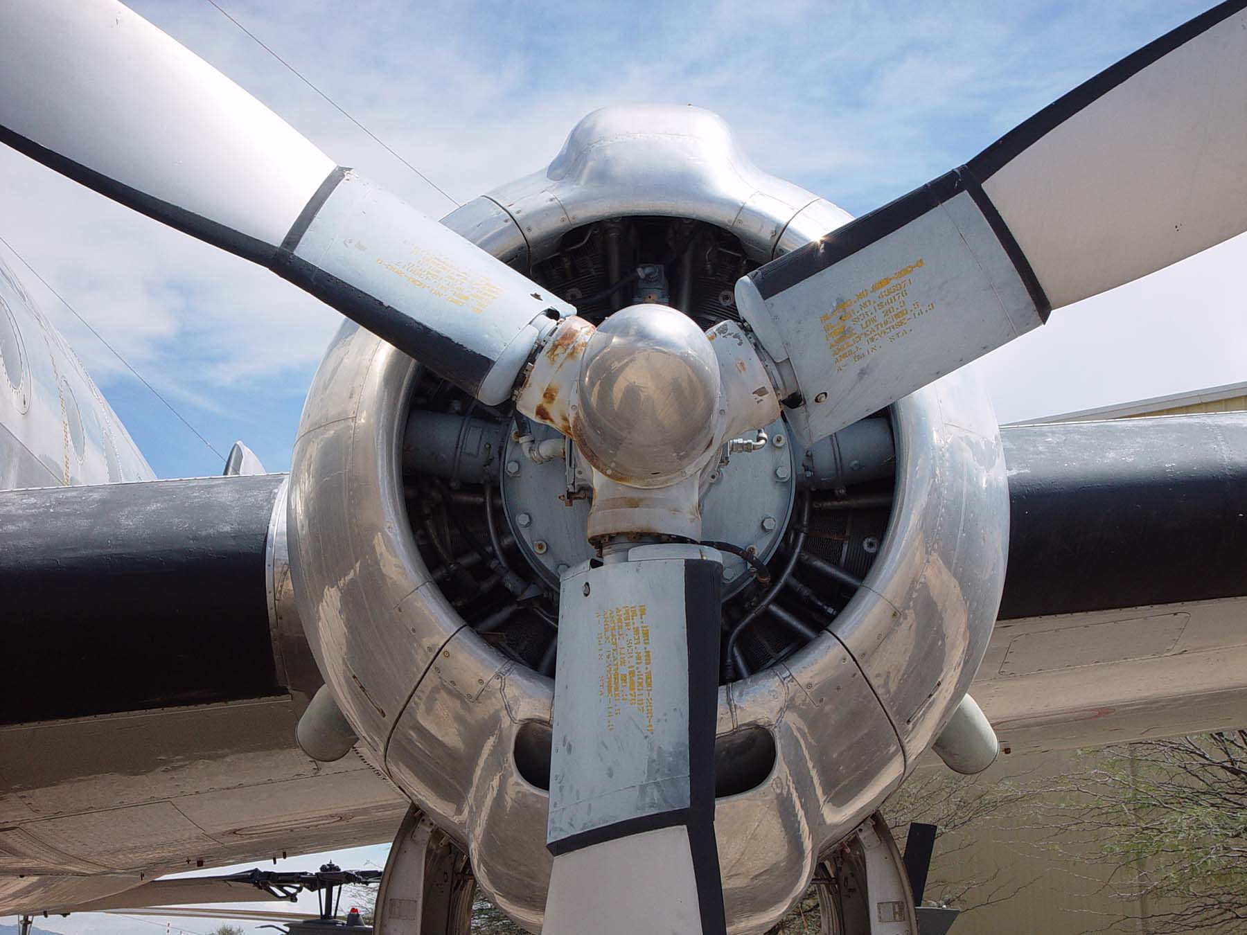 Lockheed L-049/L-1049 Constellation Photo Walk Around