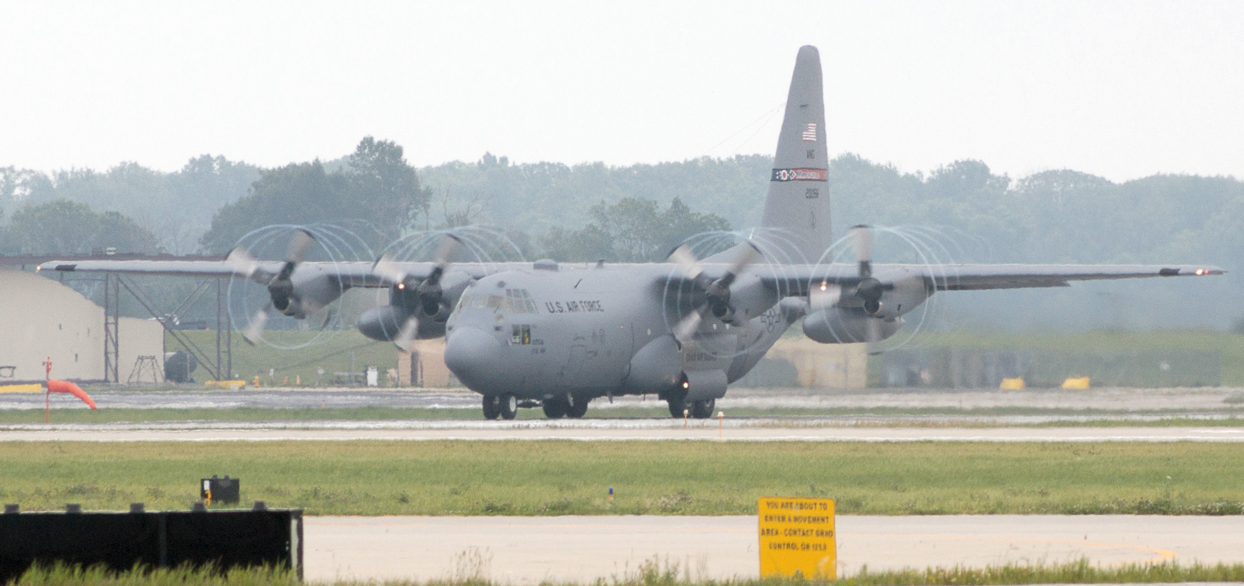 Lockheed C-130H Hercules Ohio ANG Photo 25