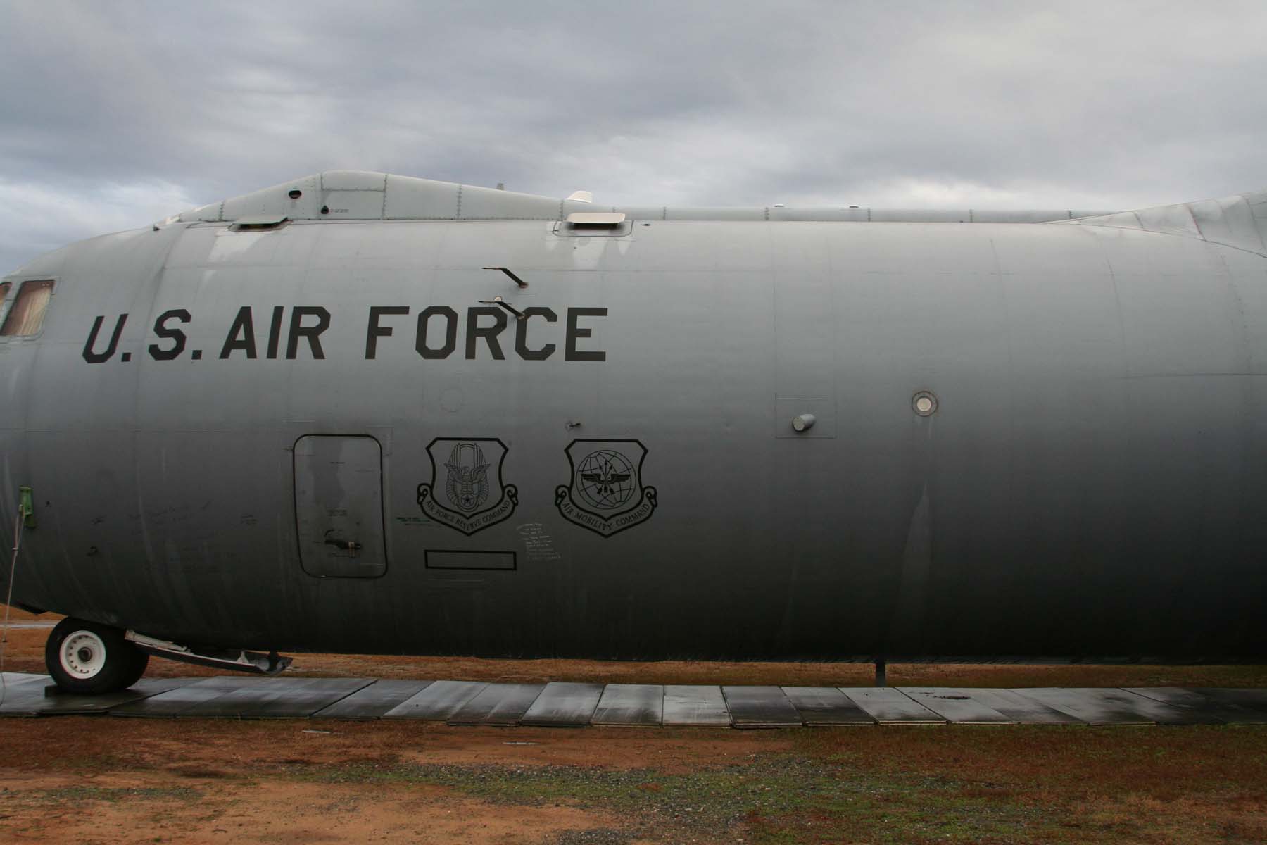 C-141B Starlifter Photo 027