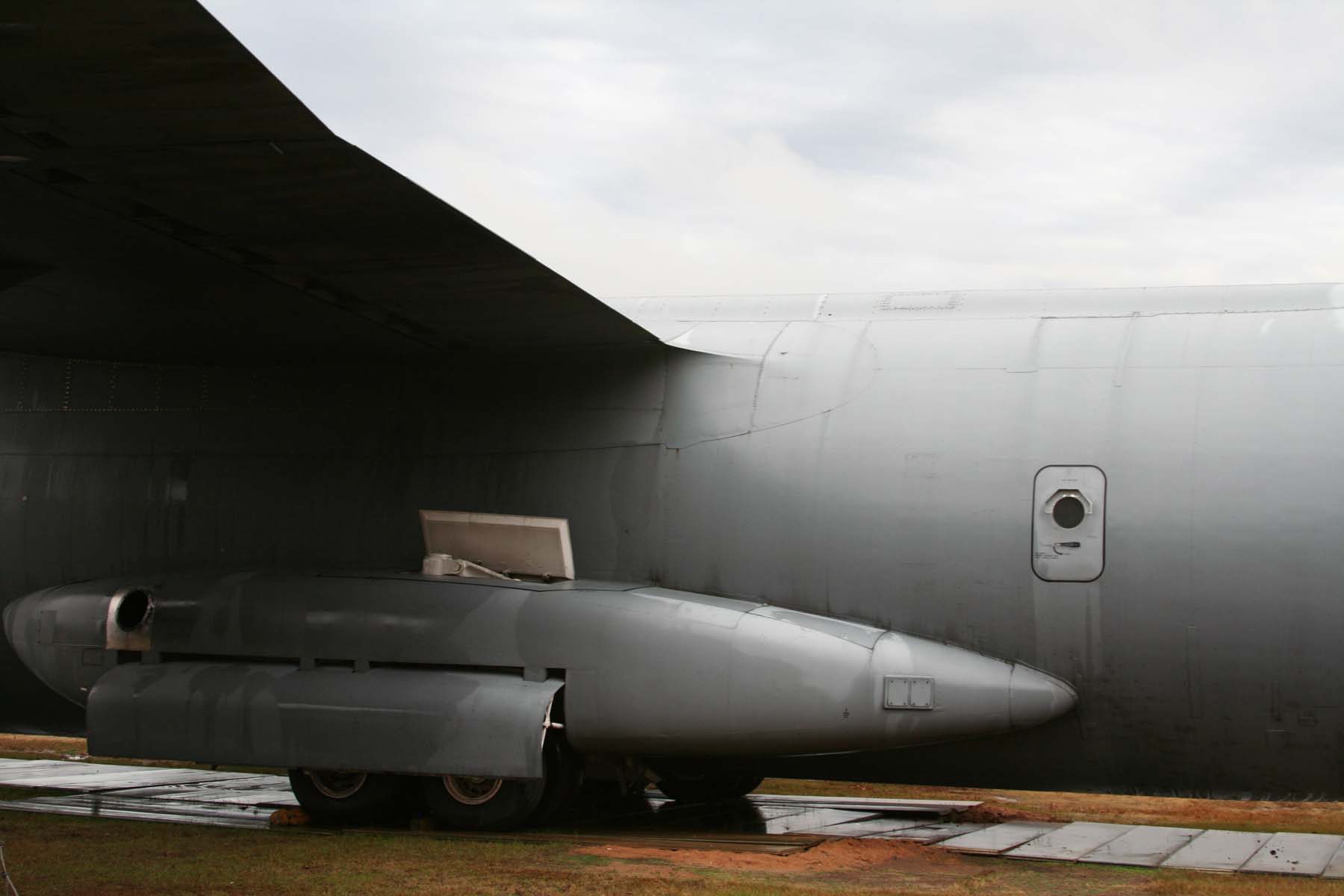 C-141B Starlifter Photo 052