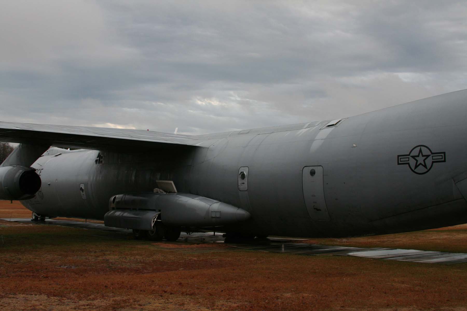 C-141B Starlifter Photo 075