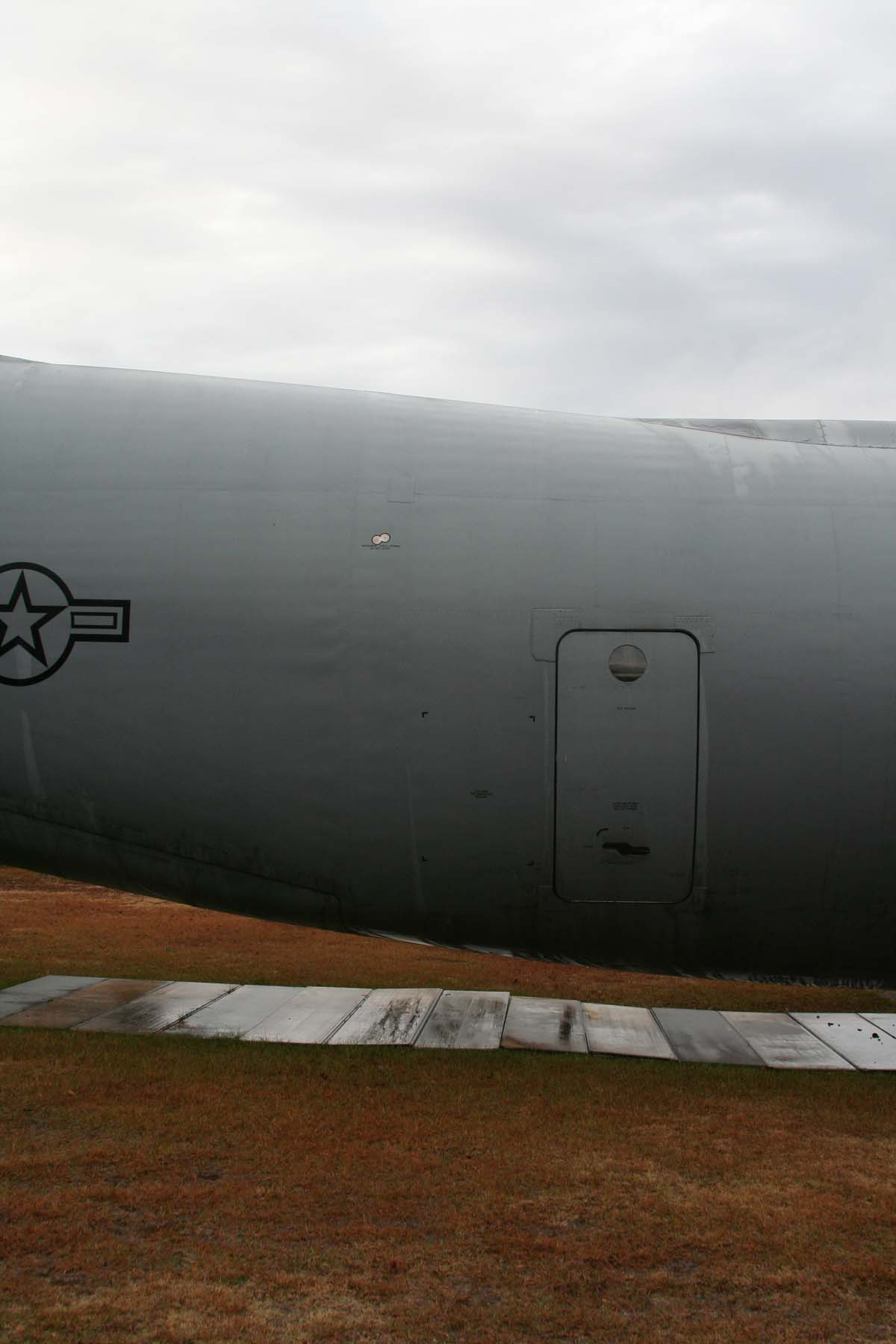 C-141B Starlifter Photo 128