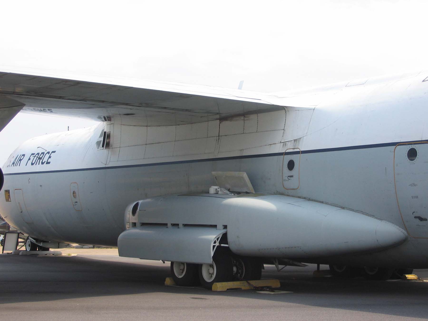 C-141A Starlifter Photo 038