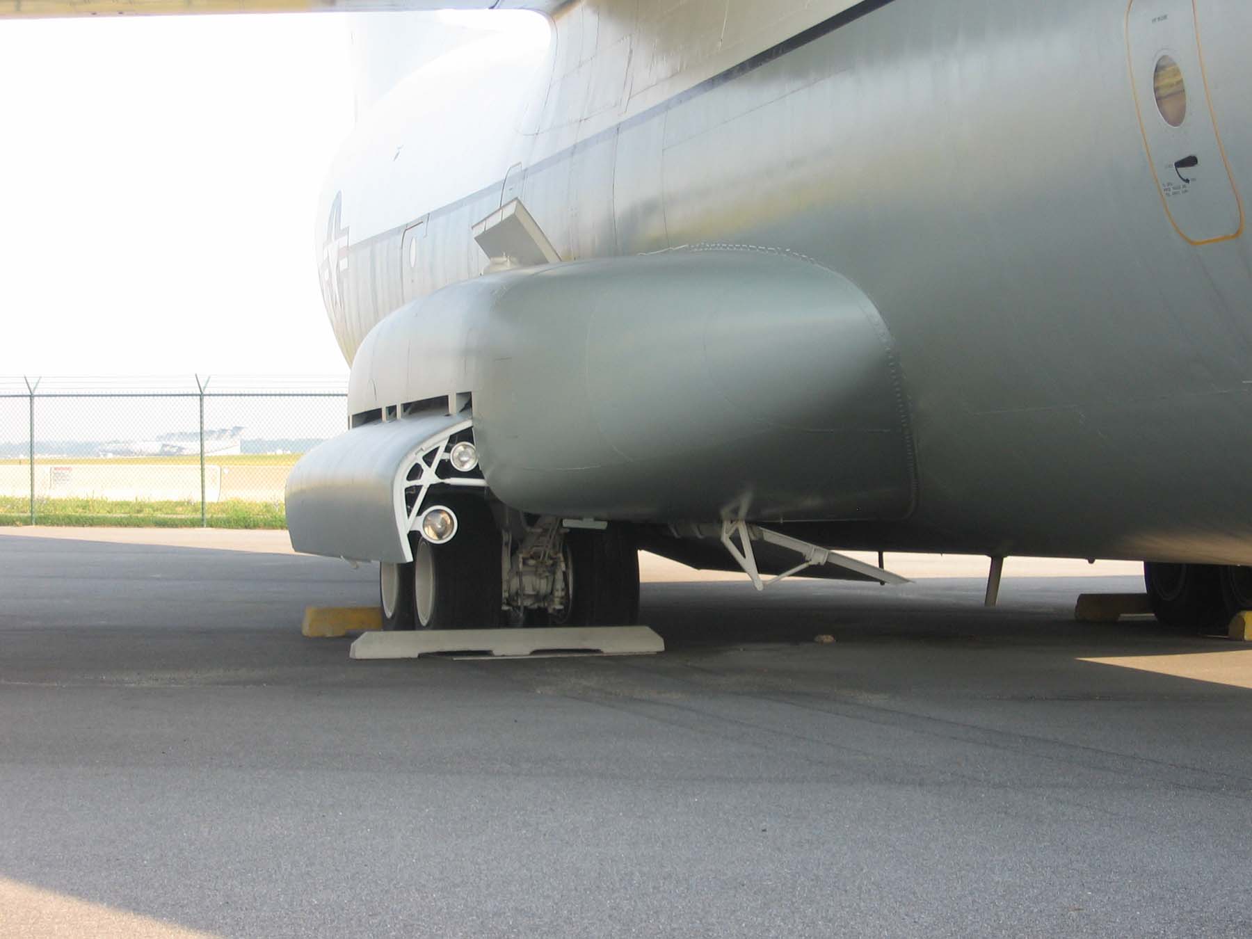 C-141A Starlifter Photo 090