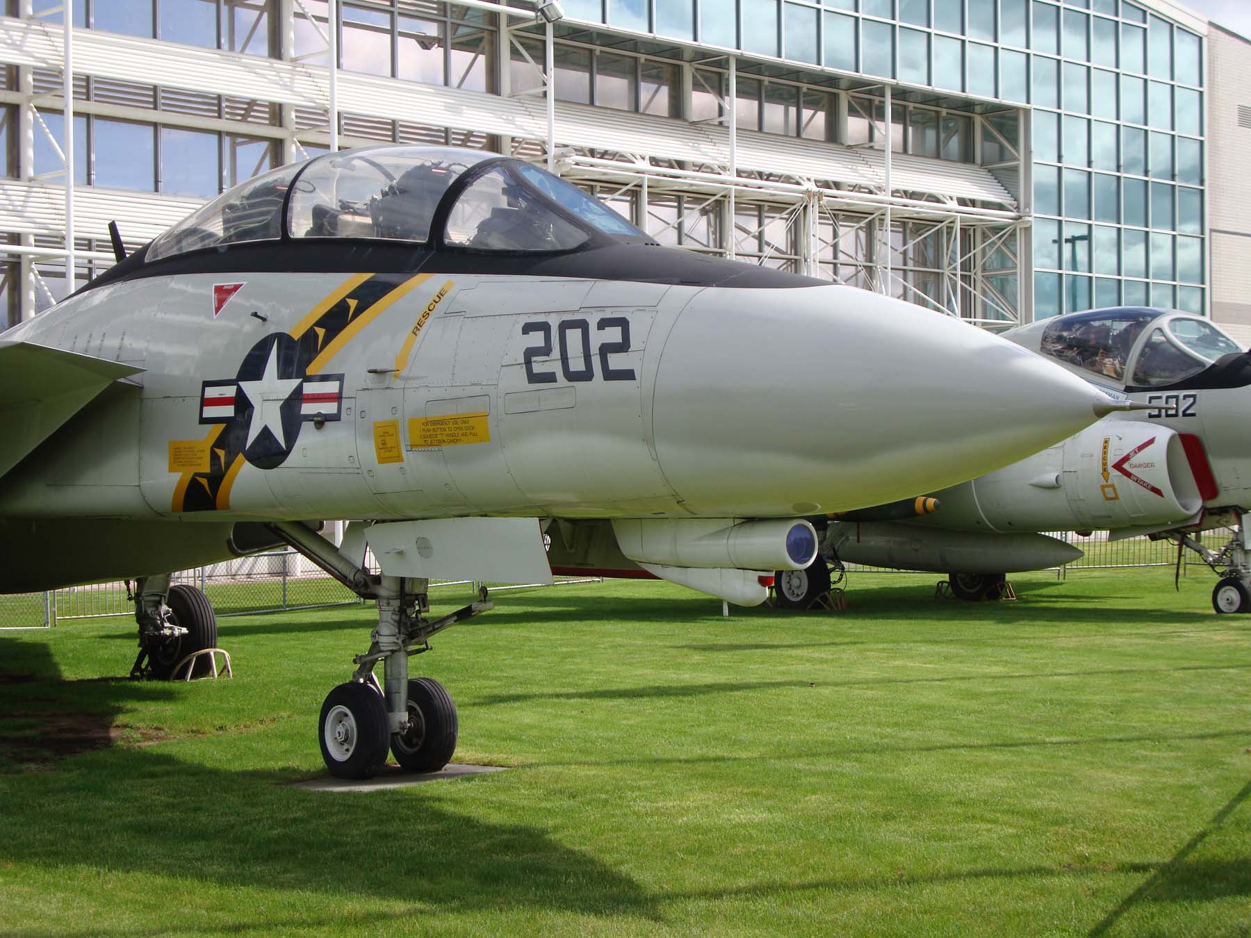 Grumman F-14A Tomcat Walk Around MOF Image 14