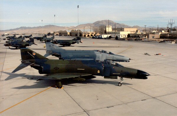 McDonnell Douglas F-4G Phantom II 69-0277 Photo 04