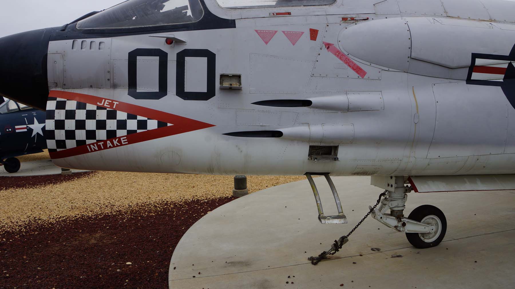 F-8E Crusader Walk Around Photo 011