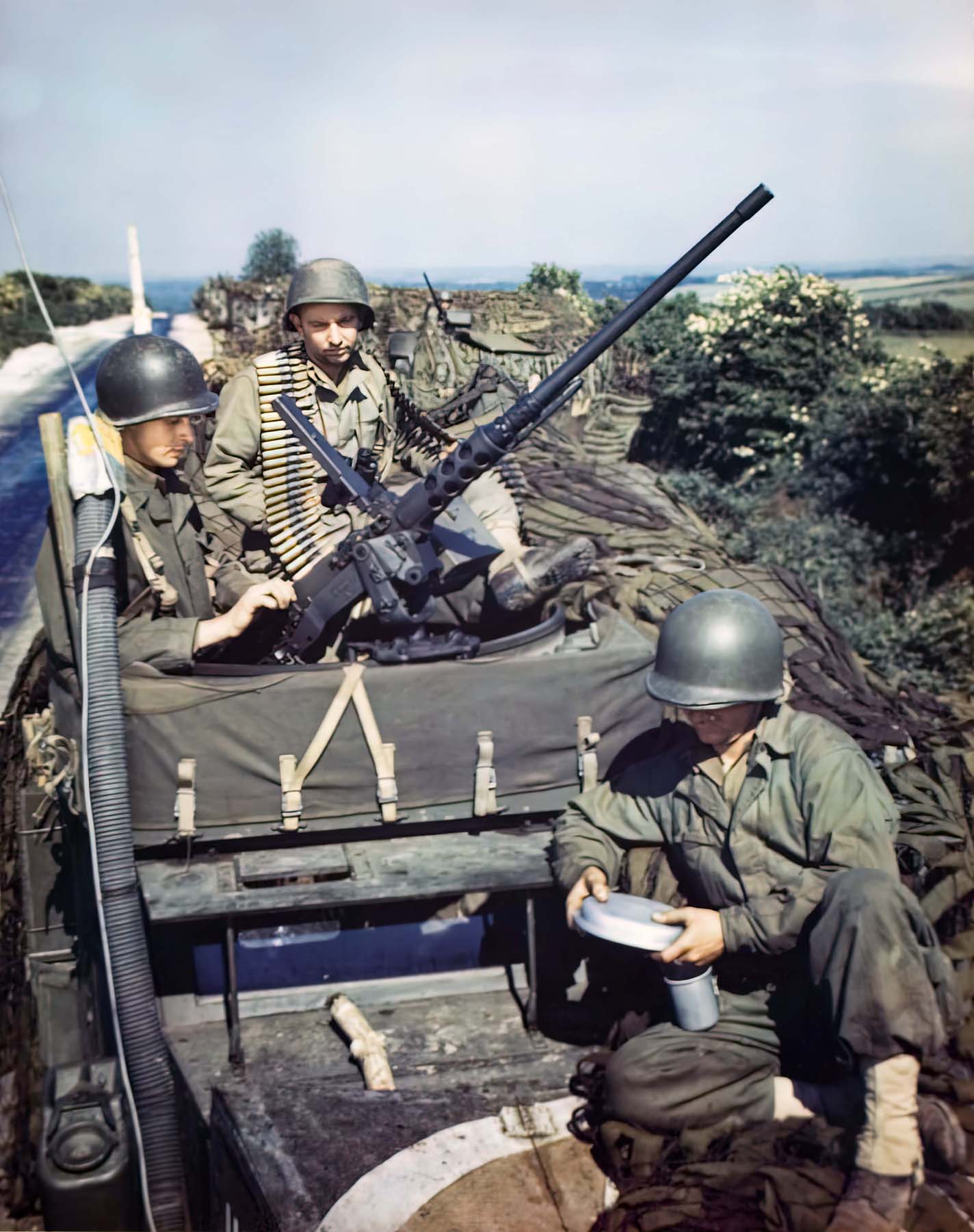 National Archives M3 Halftrack Photo 002