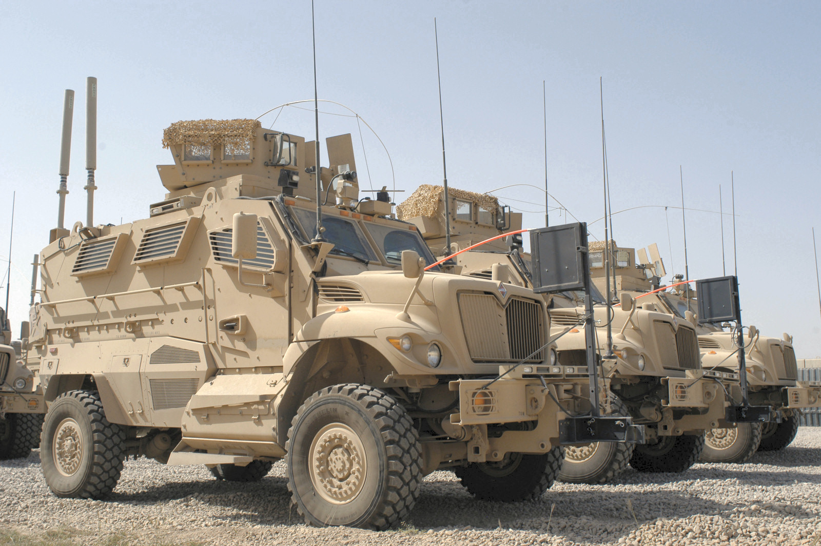 MaxxPro MRAP Photo Gallery Image 01