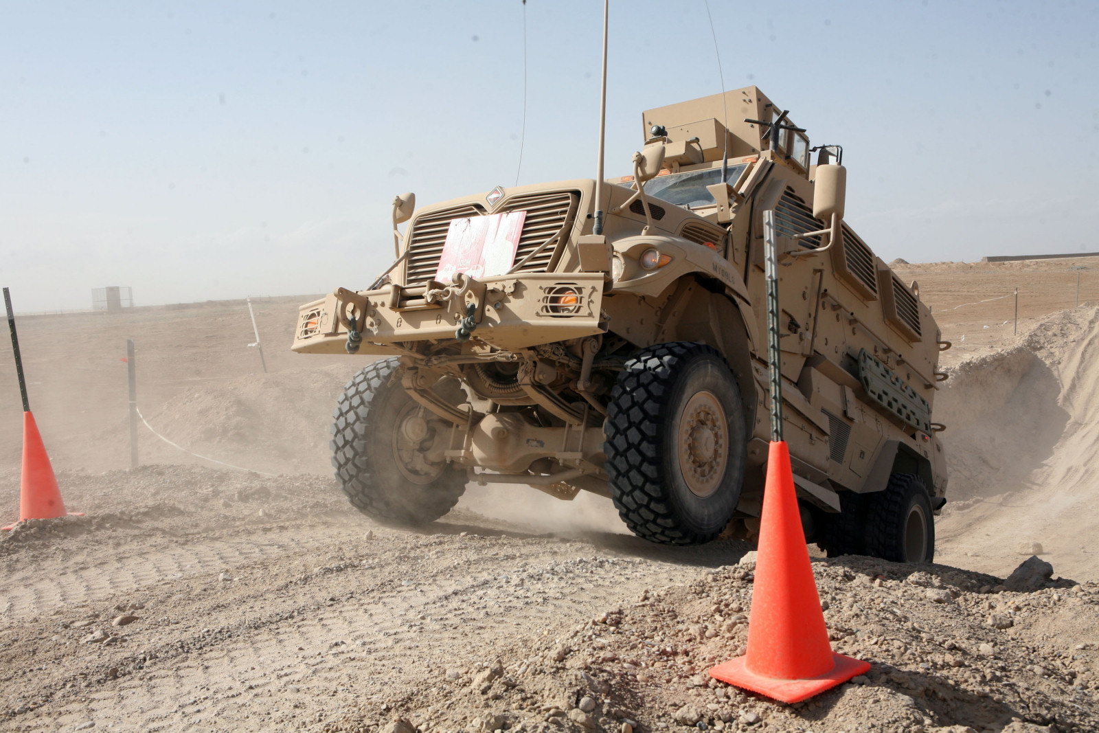 MaxxPro MRAP Photo Gallery Image 04