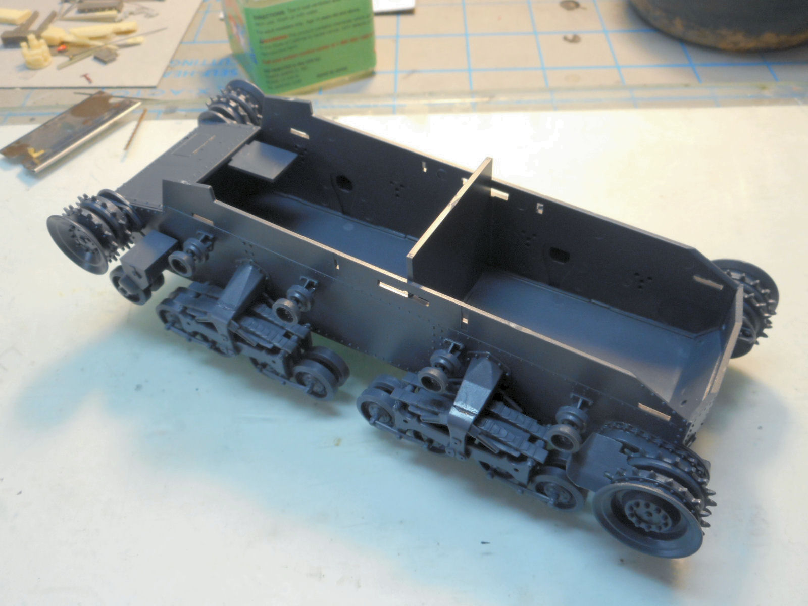 Academy 13313 1/35 Pz.Bef.Wg.35(t) Command Tank Build Image 02