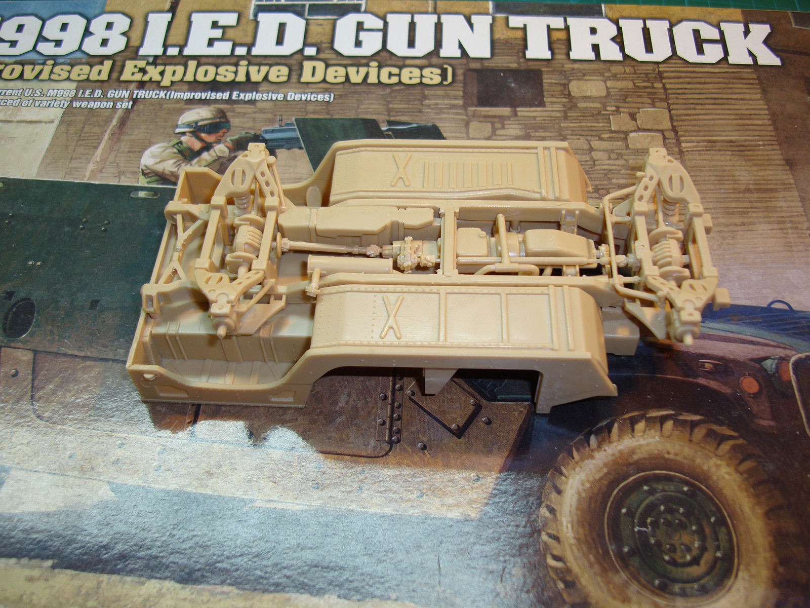 Academy 13405 1/35 M998 IED Gun Truck Build Image 02