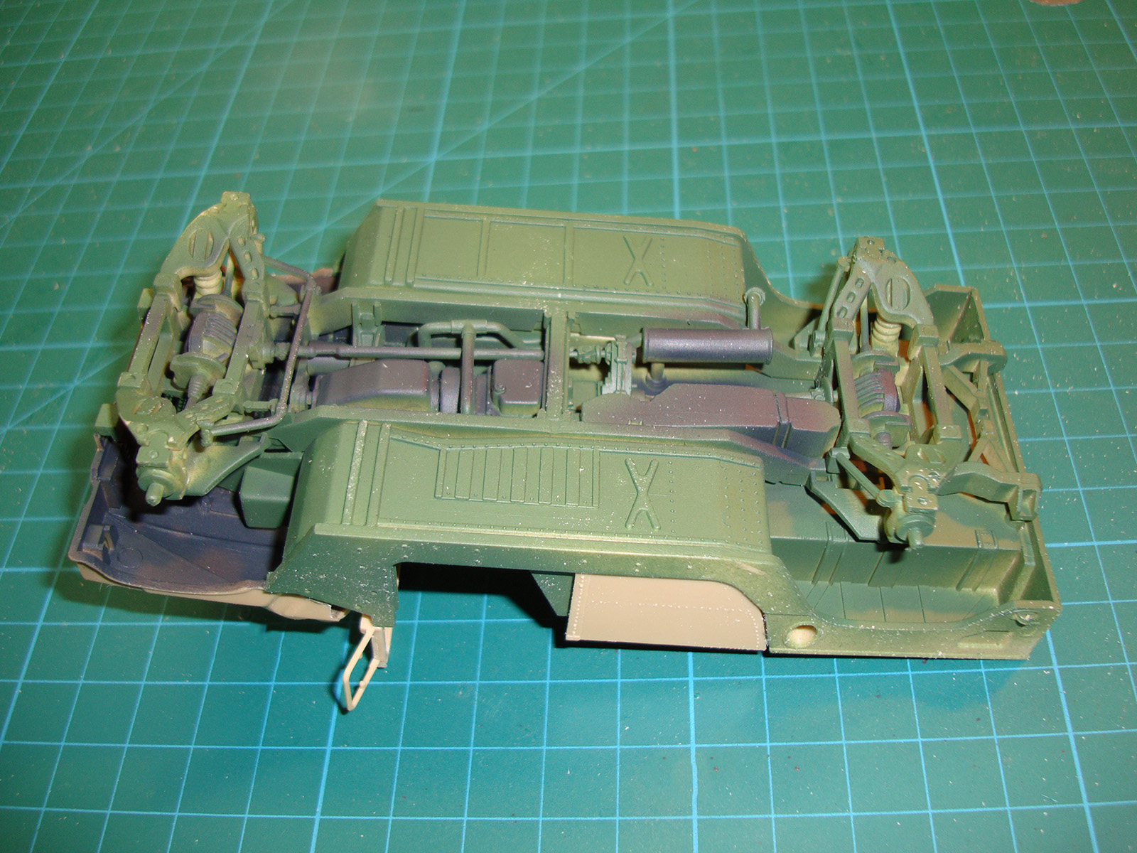 Academy 13405 1/35 M998 IED Gun Truck Build Image 04