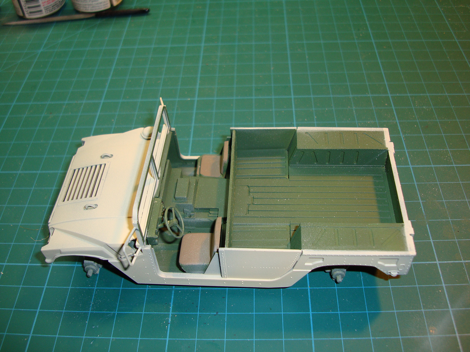 Academy 13405 1/35 M998 IED Gun Truck Build Image 05