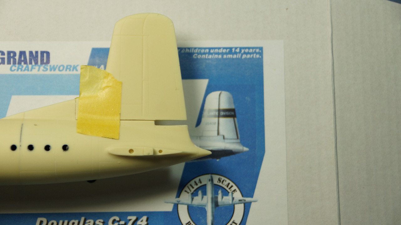 Anigrand Craftswork 4017 1/144 Douglas C-74 Globemaster Build Image 03