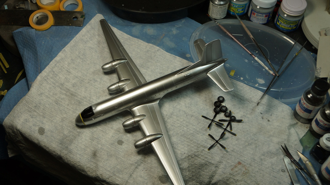 Anigrand Craftswork 4017 1/144 Douglas C-74 Globemaster Build Image 09