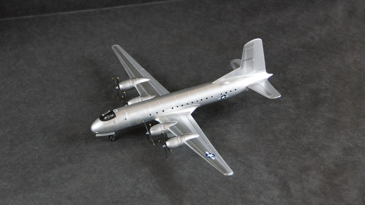 Anigrand Craftswork 4017 1/144 Douglas C-74 Globemaster Build Image 13