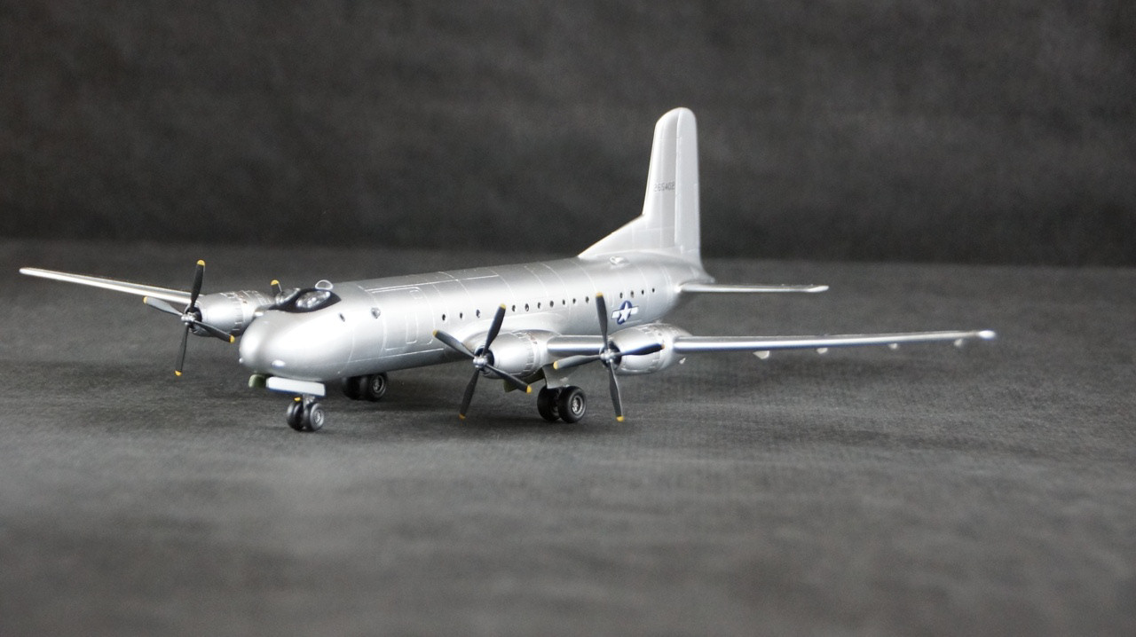 Anigrand Craftswork 4017 1/144 Douglas C-74 Globemaster Build Image 16