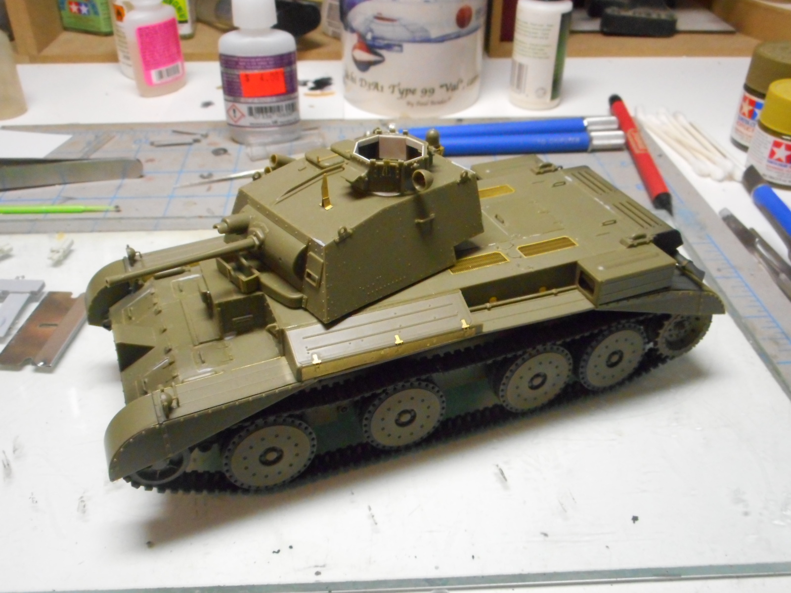 Bronco Models 35025 1/35 A13 Mk.I/Cruiser Tank Mk.III Build Image 09