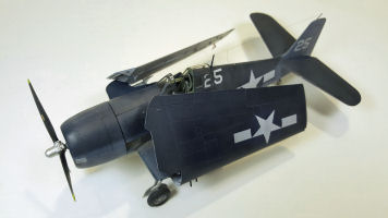 F6F-3 Hellcat Modified to Early F6F-5 Kit