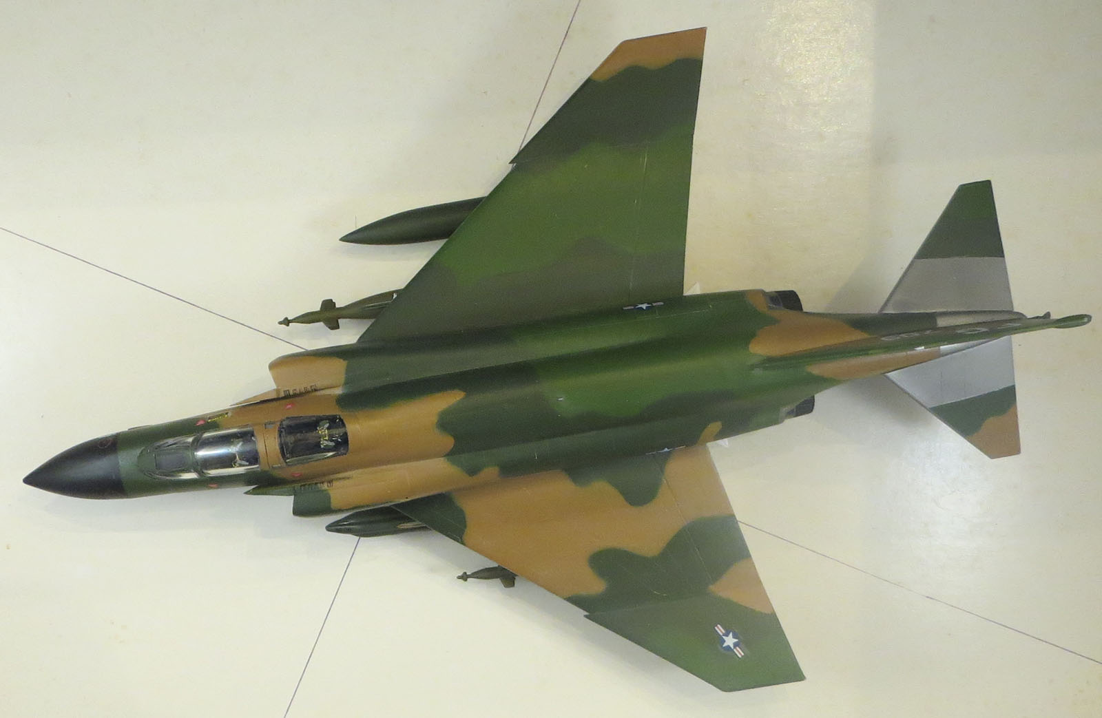 Fujimi 48001 1/72 F-4D Phantom II Build Image 10