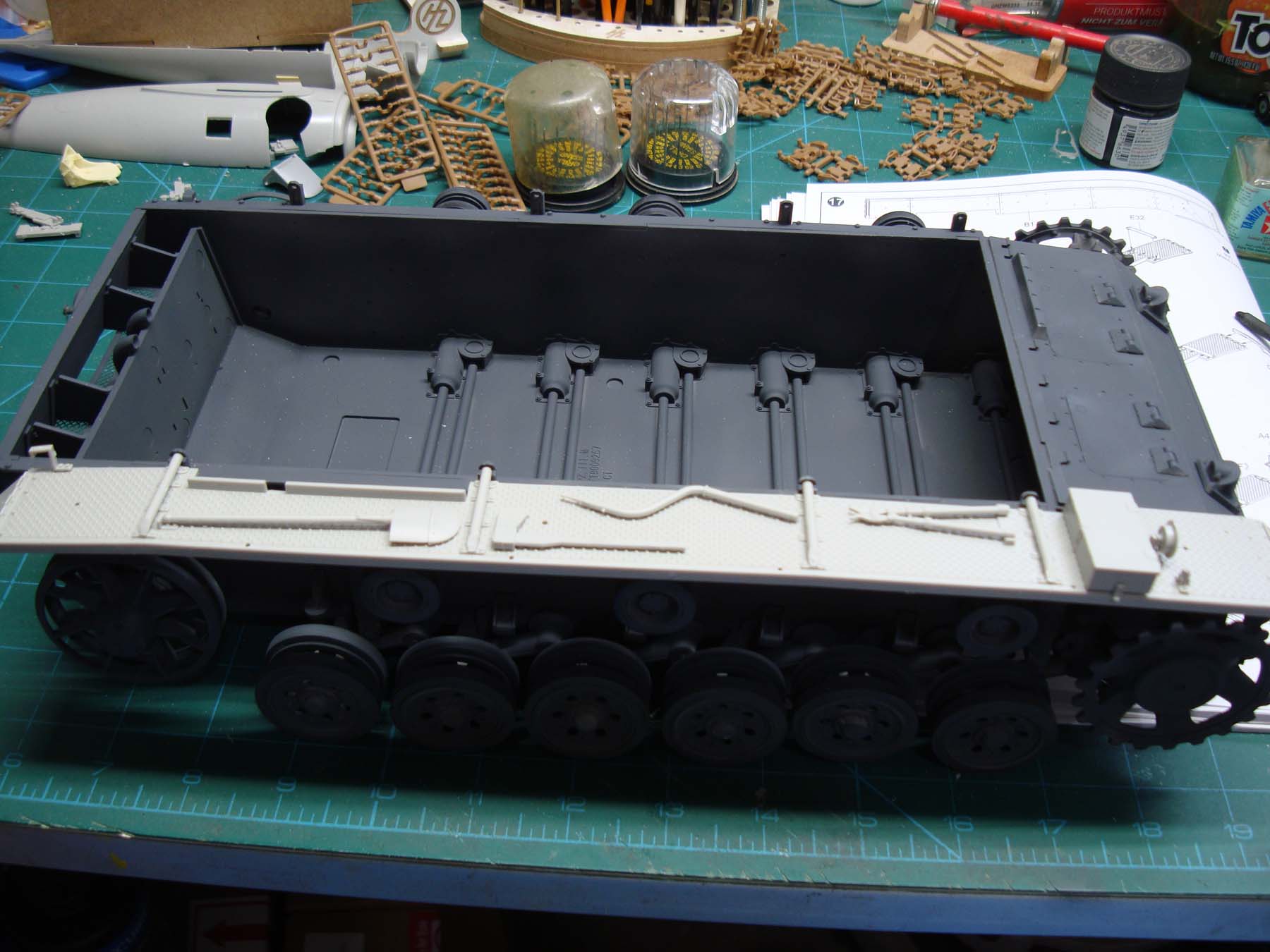 Gallery Models 1/16 Panzer III Ausf.J Build Image