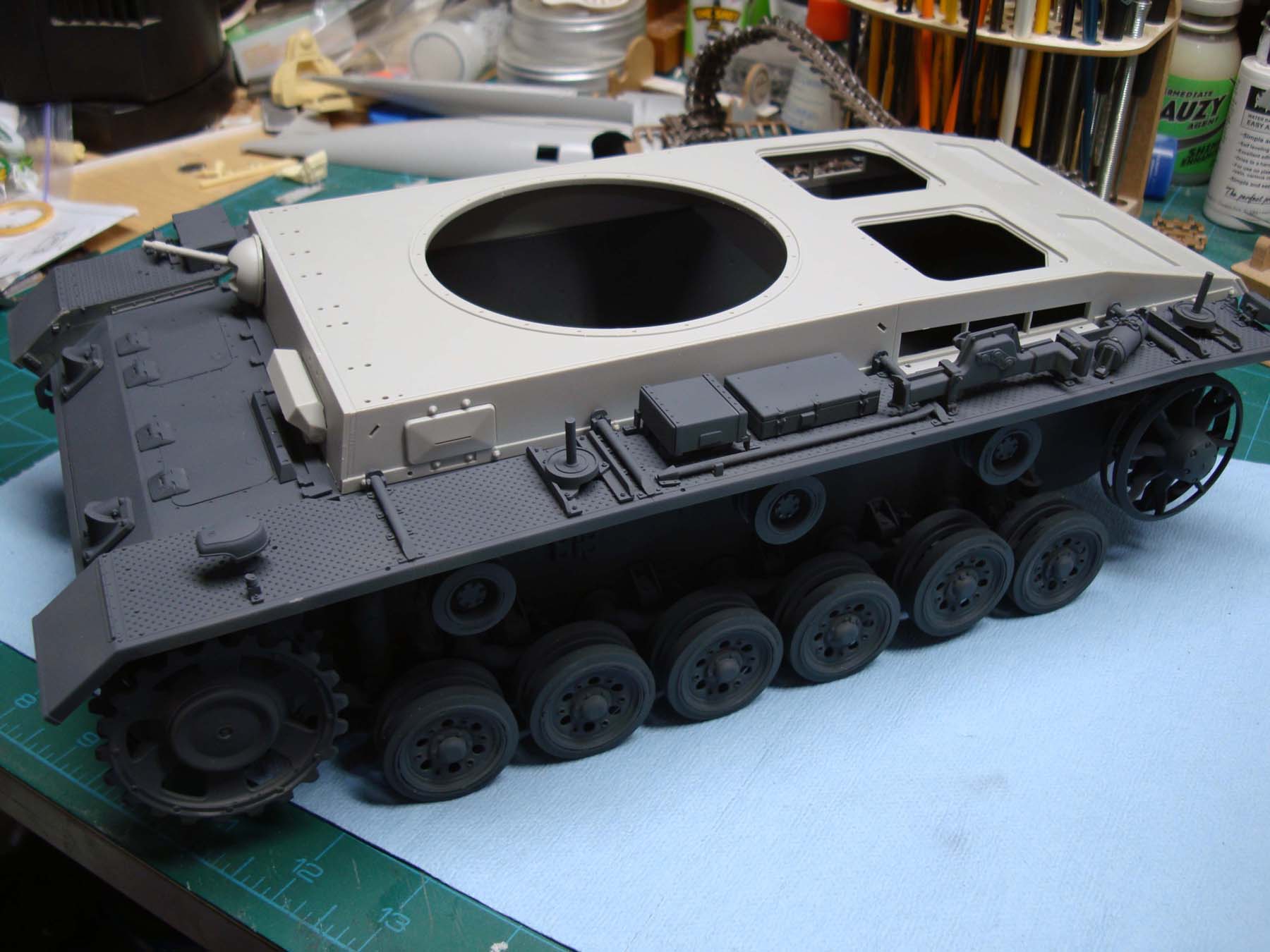 Gallery Models 1/16 Panzer III Ausf.J Build Image