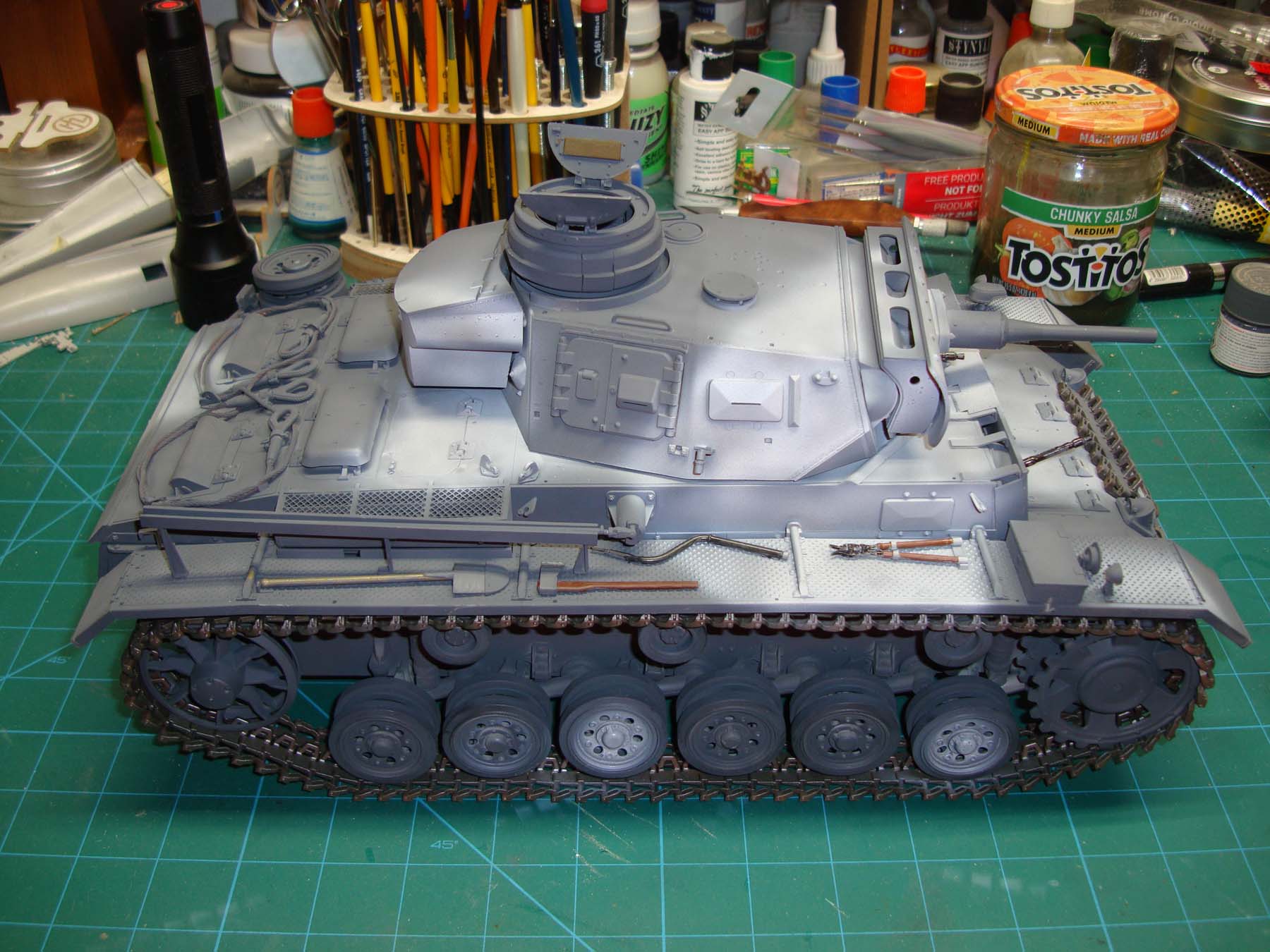 Gallery Models 1/16 Panzer III Ausf.J Build Image