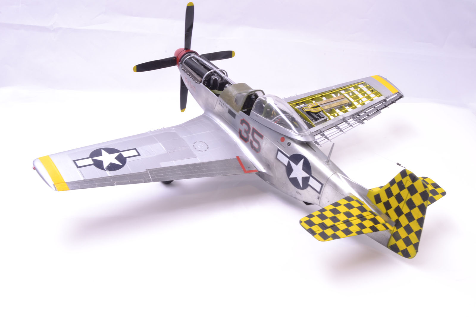 Hasegawa 08055 1/32 P-51D Mustang Build Review Image