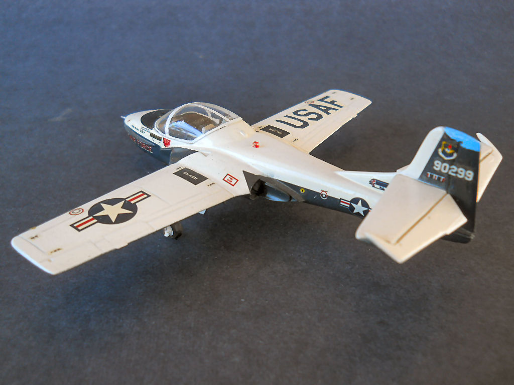 Hasegawa 1/72 Cessna T-37B 'Willie 82 FTW' Photo Feature Image