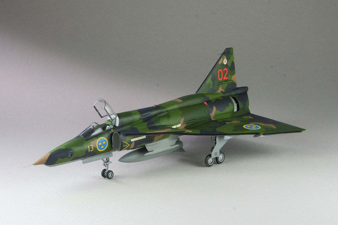 Heller 80256 1/72 SK-37 Viggen Build Image 13