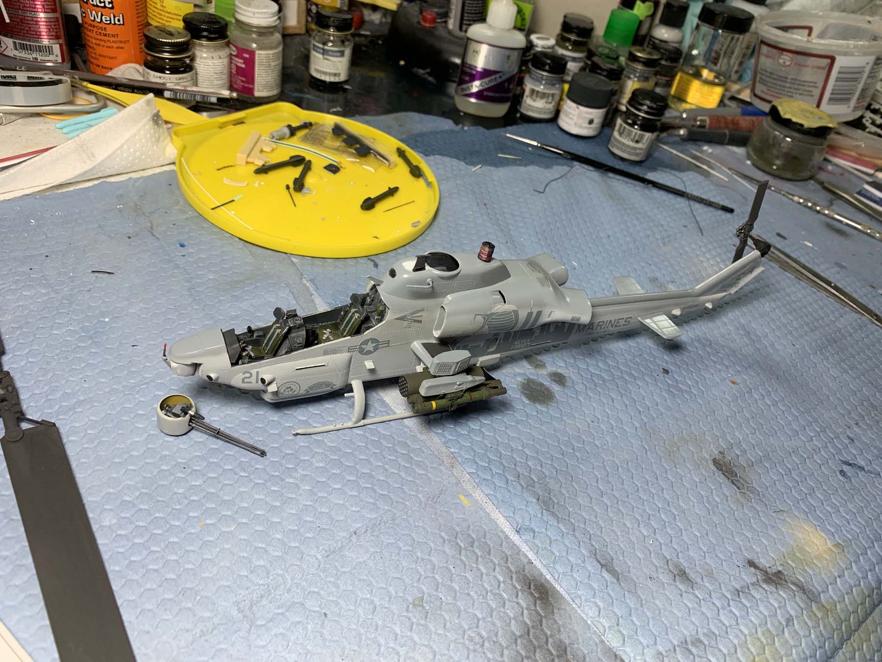 Italeri 0833 1/48 AH-1W SuperCobra Build Image 25