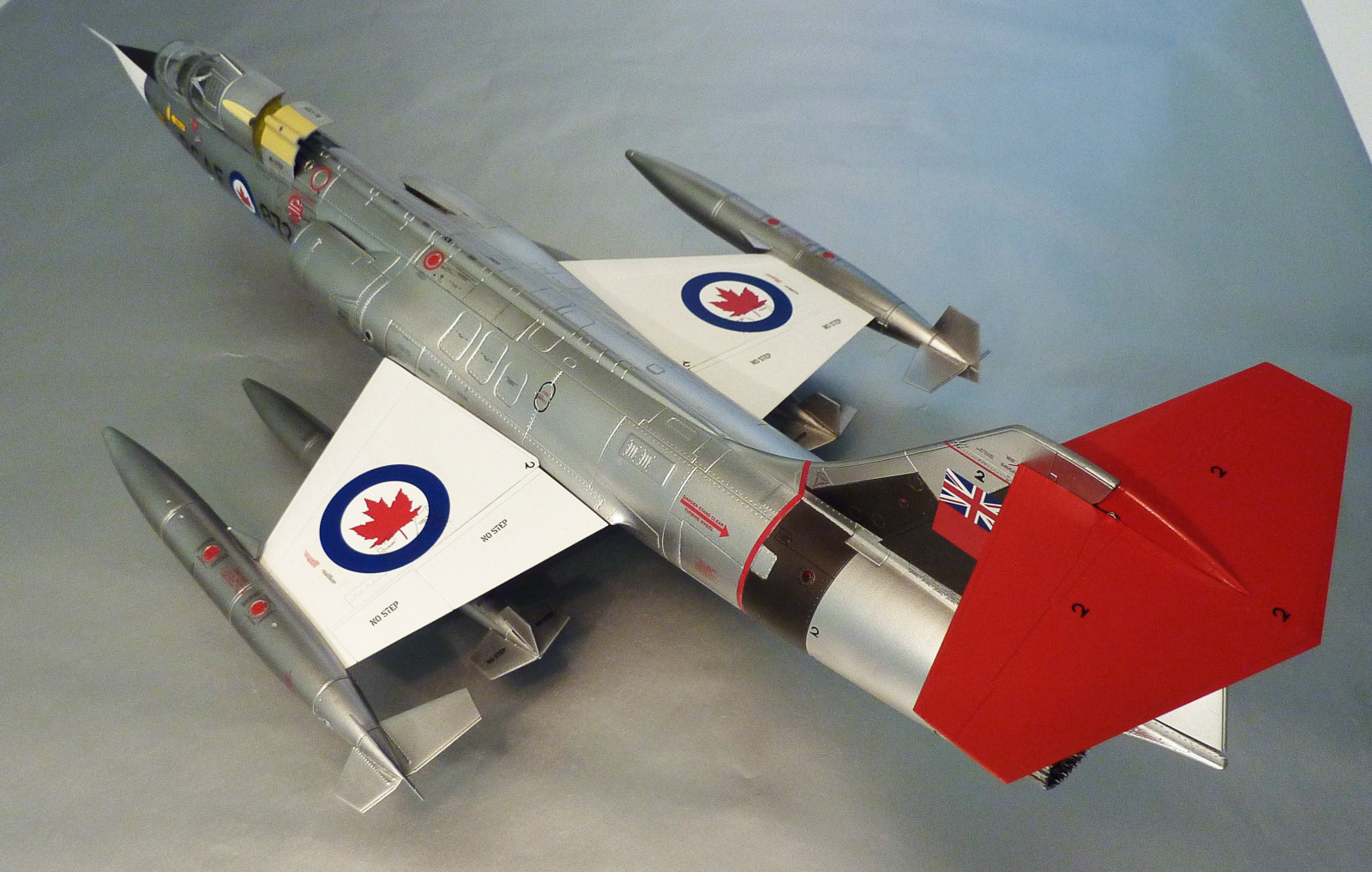 Italeri 2502 1/32 CF-104G Starfighter Kit Photo Feature Image 06