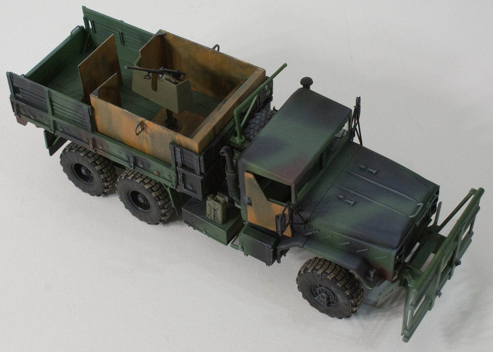 Italeri 6513 1/35 M923 'Hillbilly' Gun Truck Build Image 46