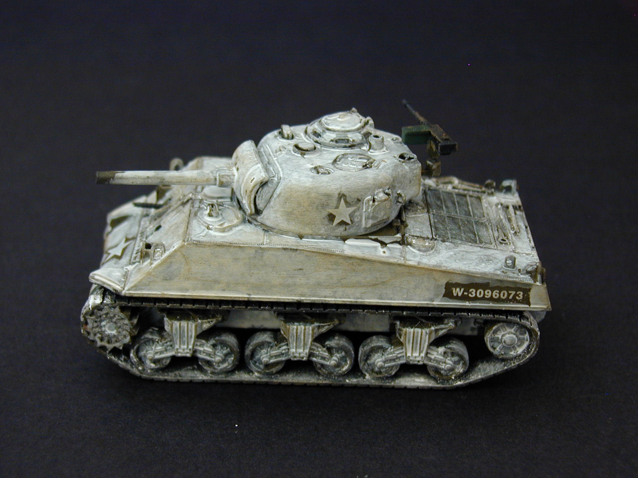 Italeri 7518 1/72 M4A3 75mm Sherman Build Image