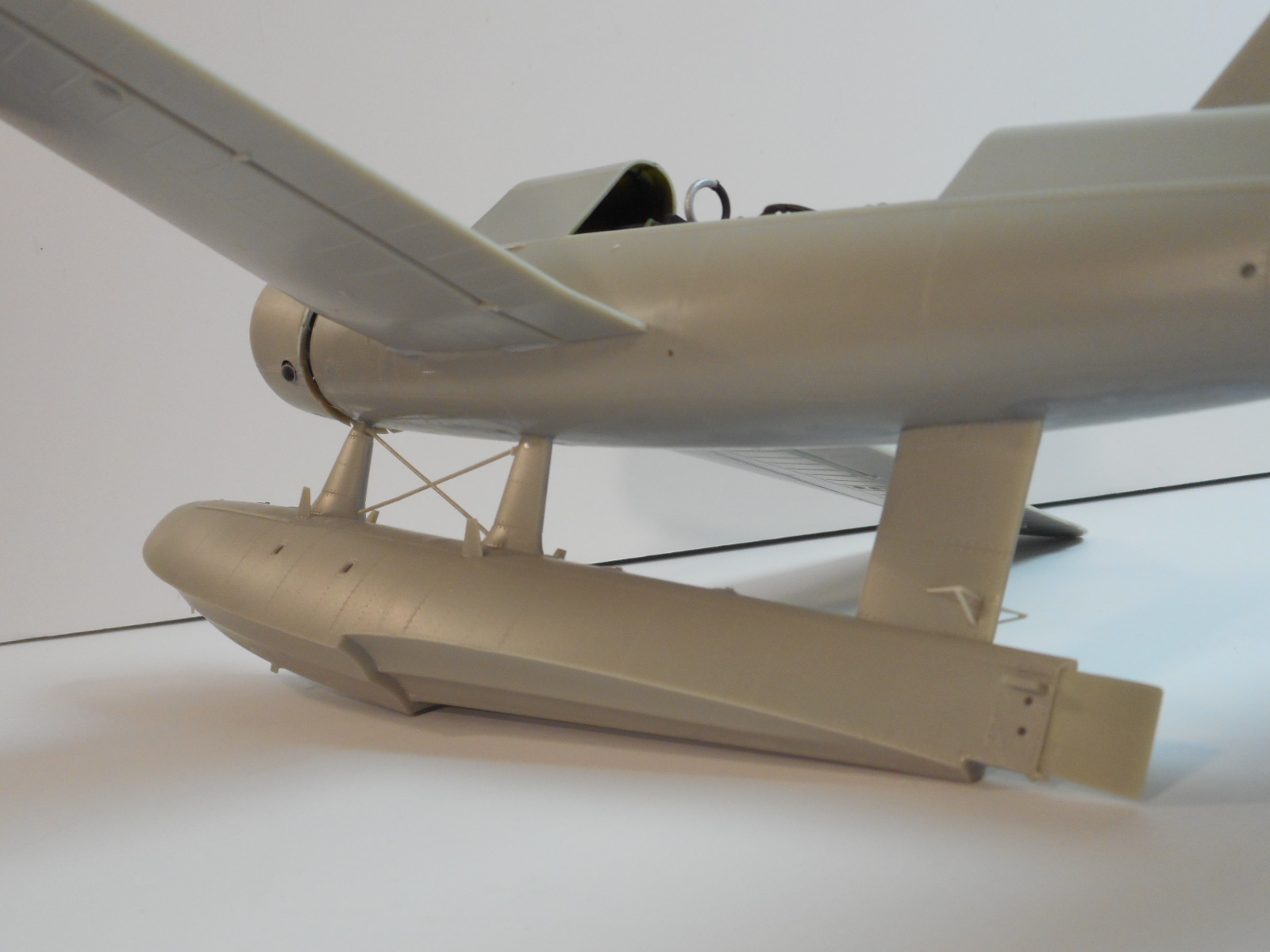 Kitty Hawk 32016 1/32 OS2U Kingfisher Build Review