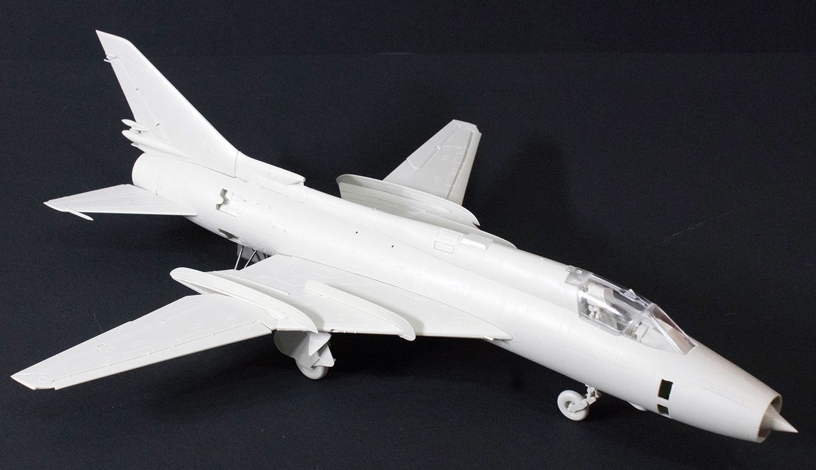 Kitty Hawk 80144 1/48 Su-17M3/M4 Fitter H/K Build Review