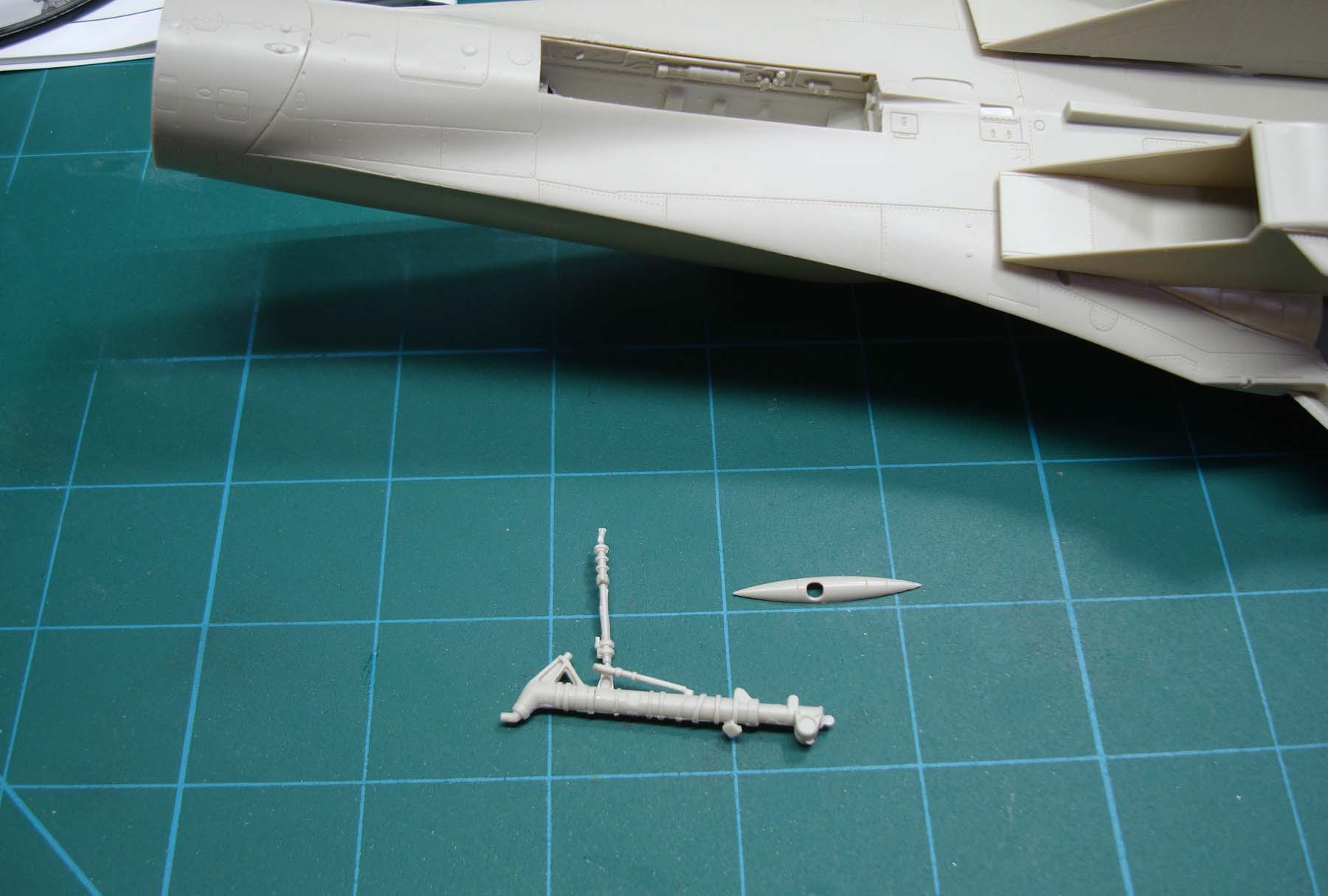 Kitty Hawk 80168 1/48 Su-27UB Flanker C Quick Build Review