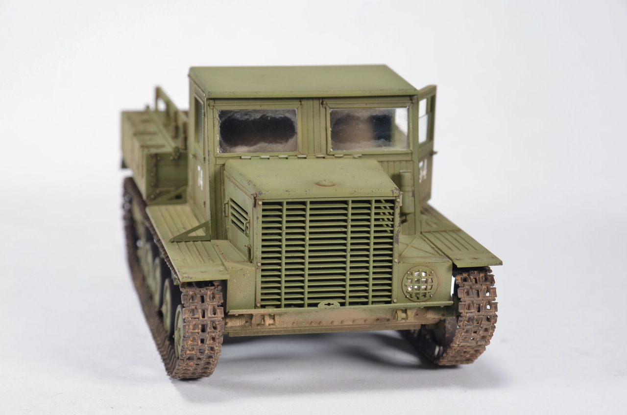 MiniArt 1/35 Ya-12 Soviet Artillery Tractor Early Production Build Image