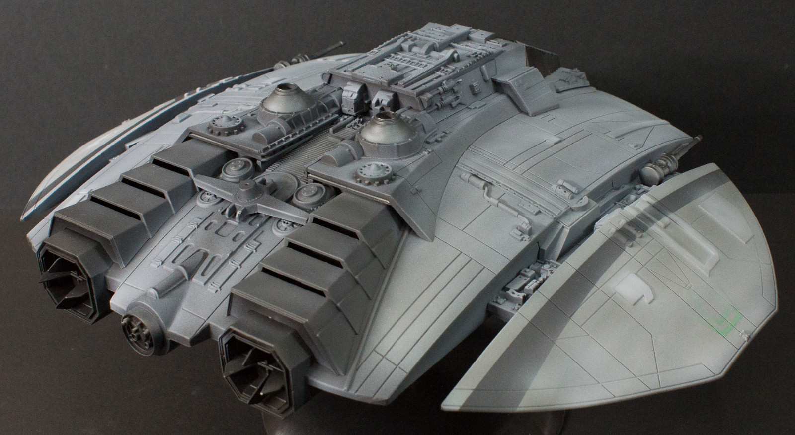 Moebius Models 0941 1/32 Cylon Raider Battlestar Galactica Build Image 15