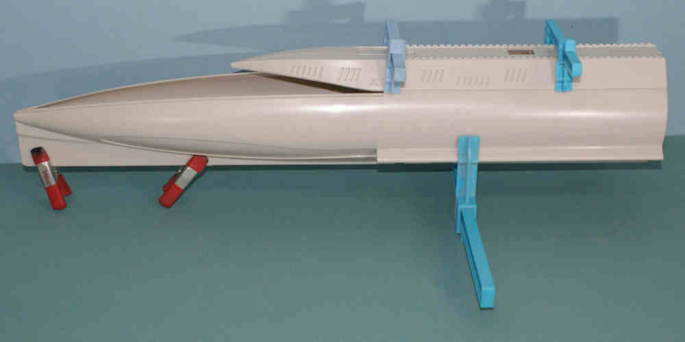 Moebius Models 708 1/128 Seaview Build Image 02