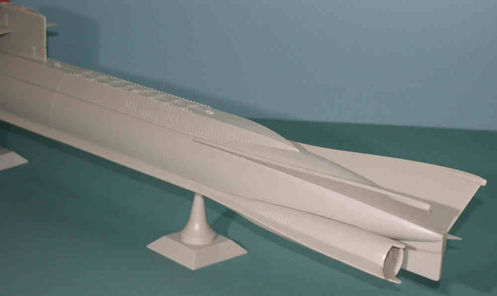 Moebius Models 708 1/128 Seaview Build Image 11