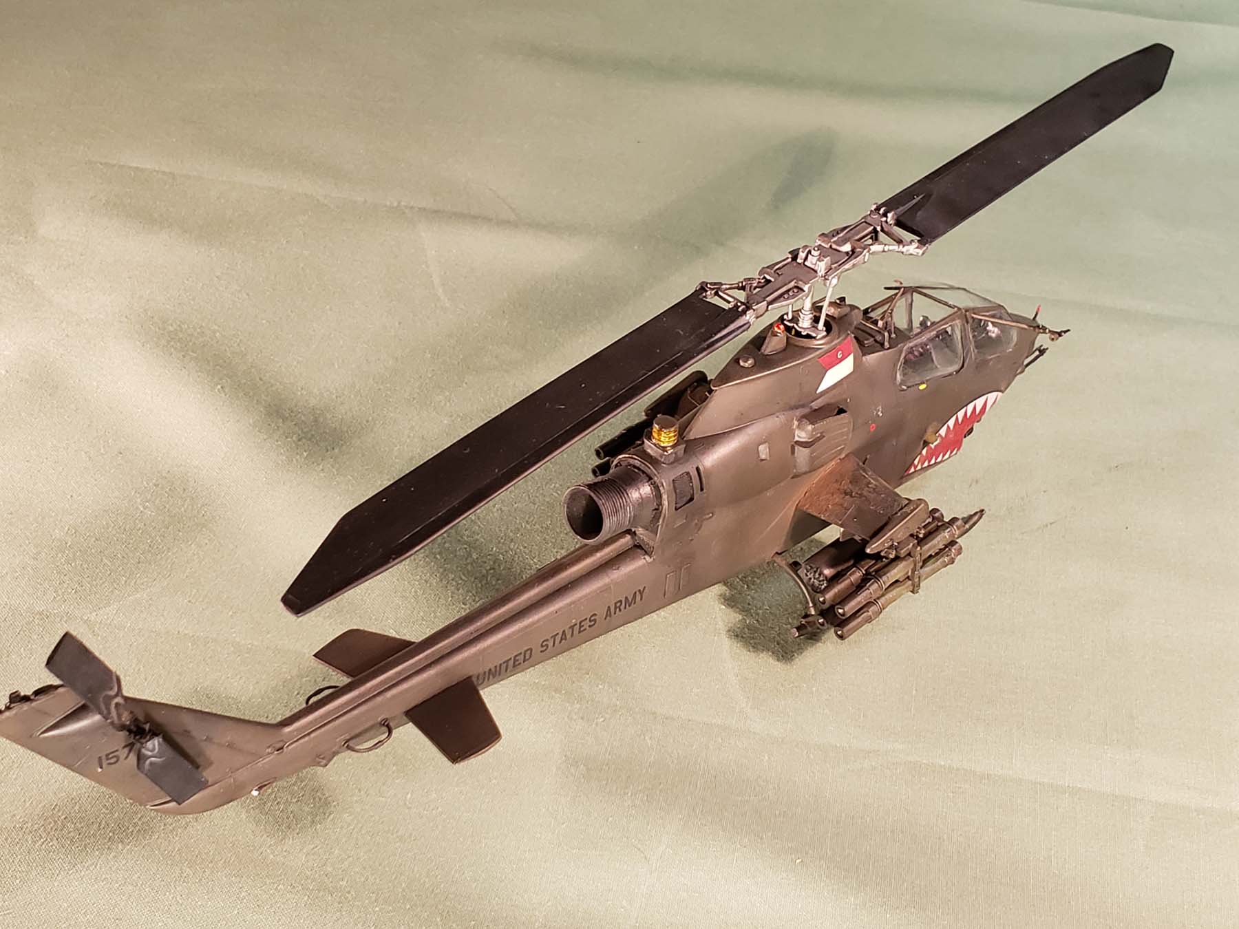 Monogram 1/48 AH-1F Cobra Build Review Image