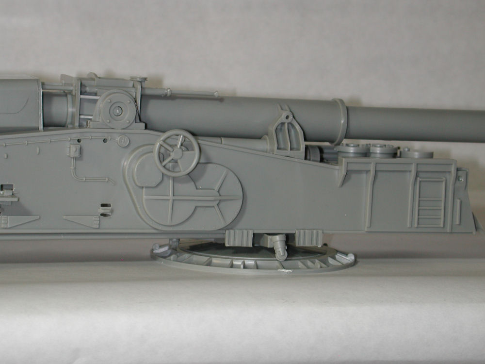 Revell/Renwall 1/32 Atomic Cannon Build Review Image