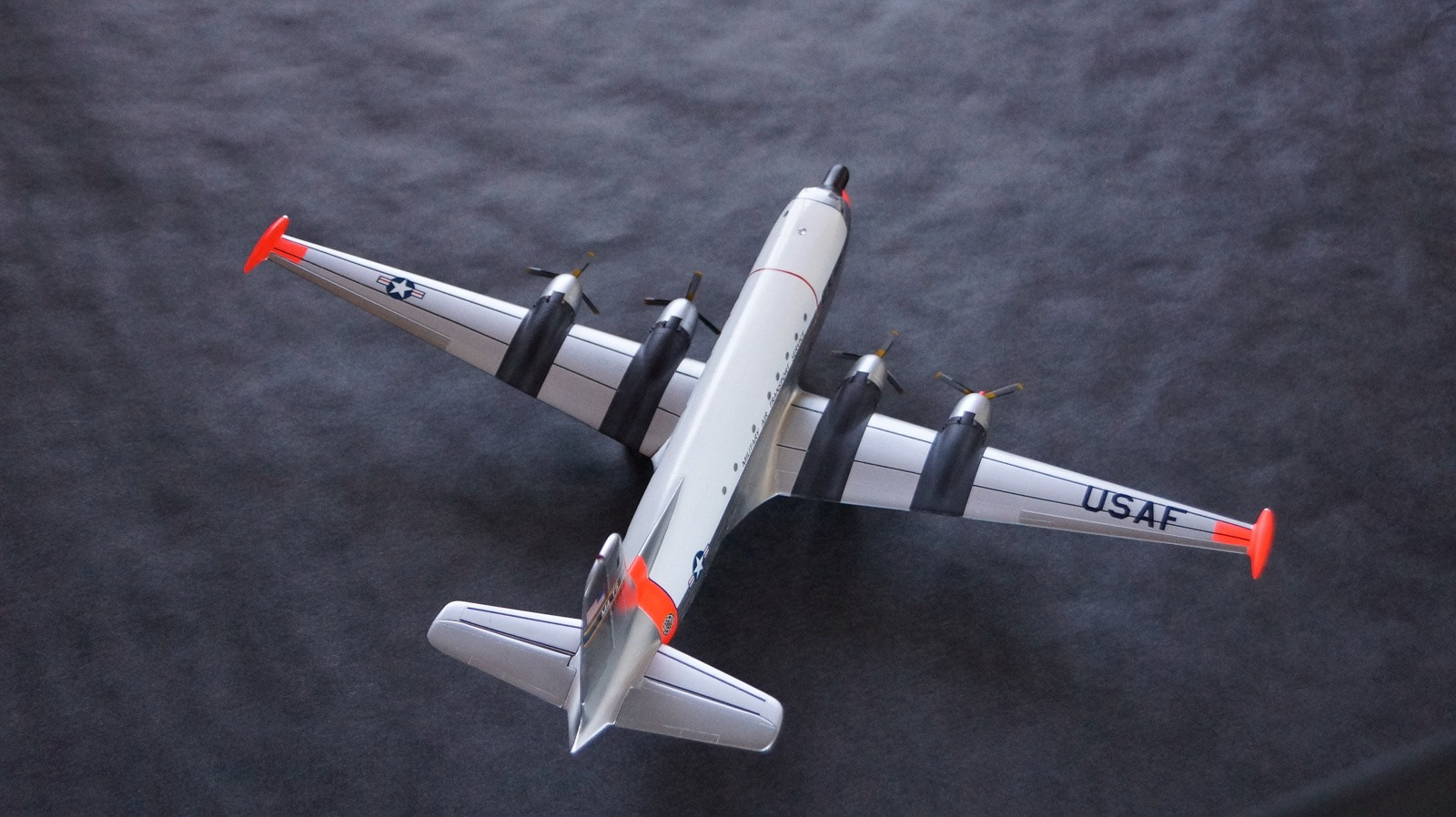 Roden 0311 1/144 C-124C Globemaster II Build Review Image 16