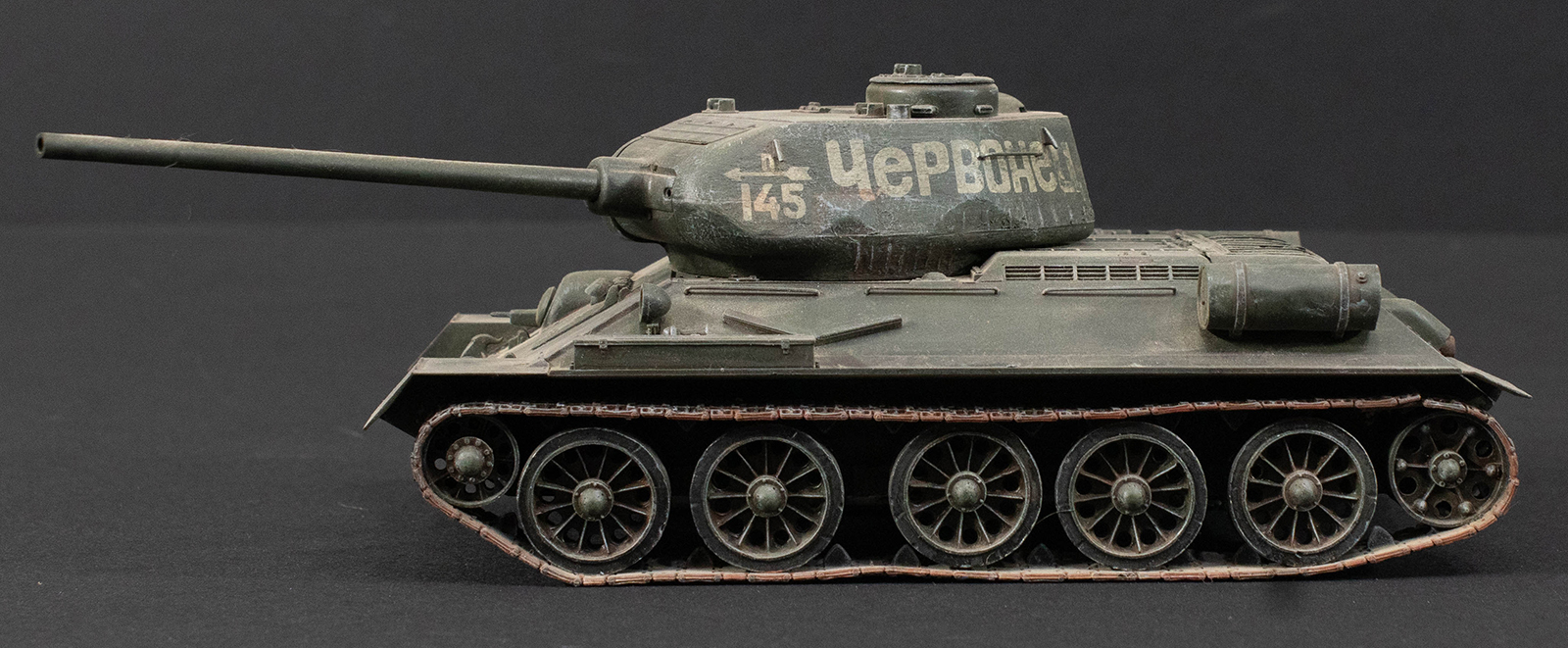 Tamiya 35138 1/35 T-34/85 Build Review Image