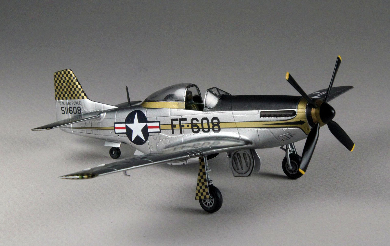 Tamiya 60754 1/72 F-51D Mustang Build Review Image