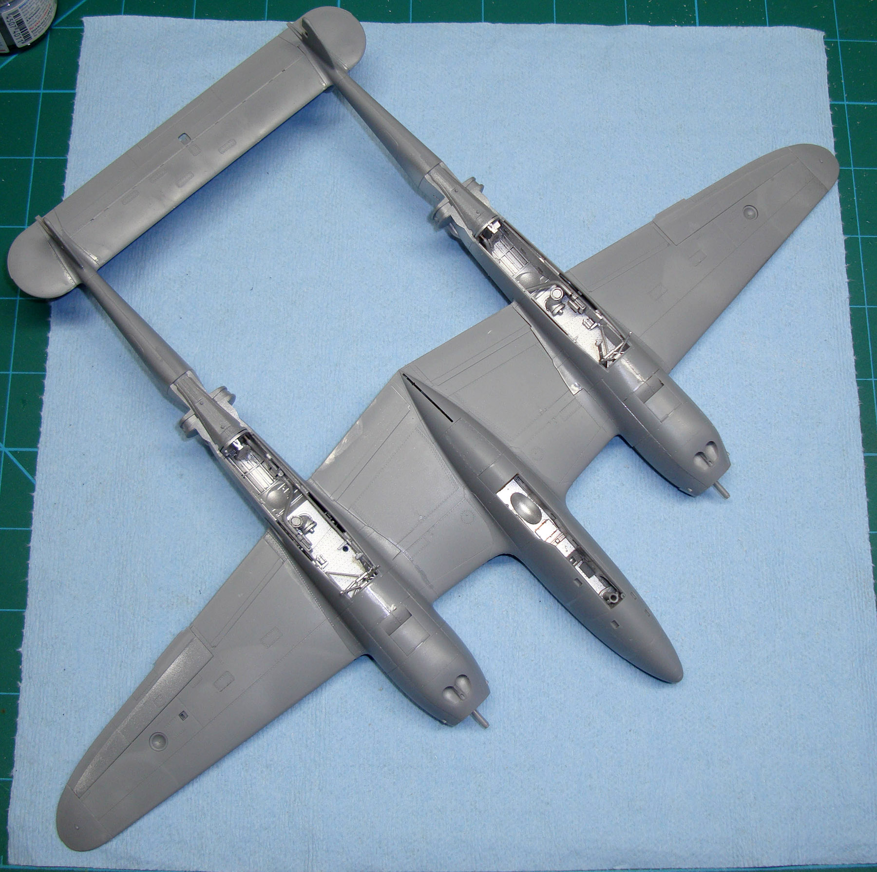 Tamiya 61120 1/48 P-38F Lightning Build Review Image